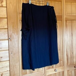 Navy linen blend skirt.